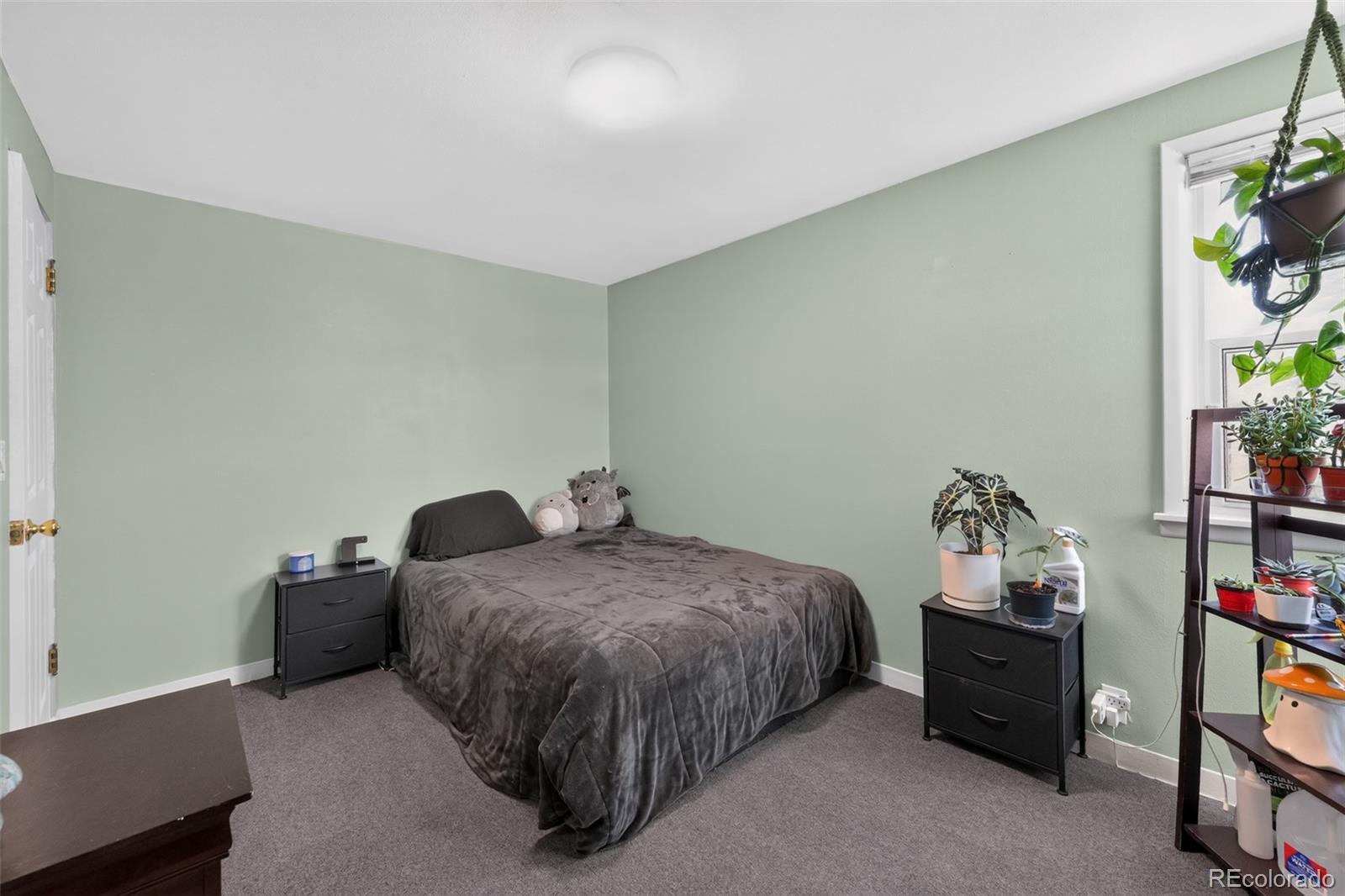 MLS Image #18 for 1580 s knox court,denver, Colorado