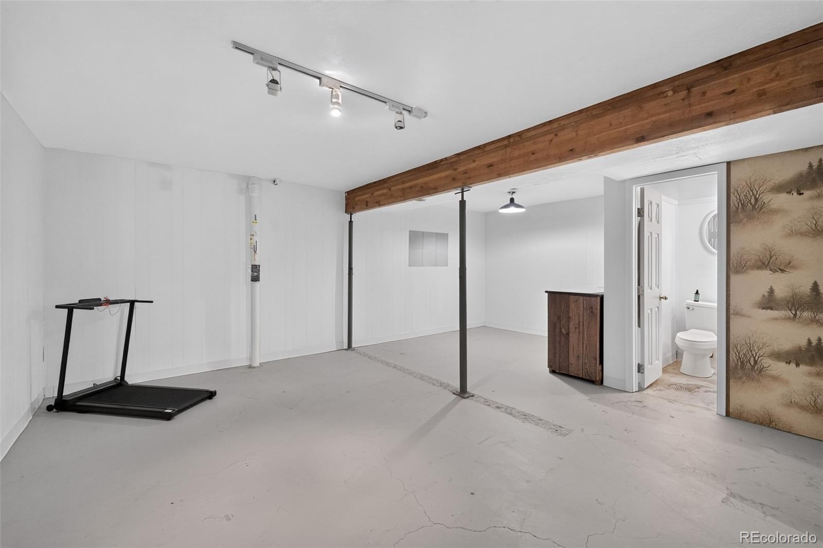 MLS Image #26 for 1580 s knox court,denver, Colorado