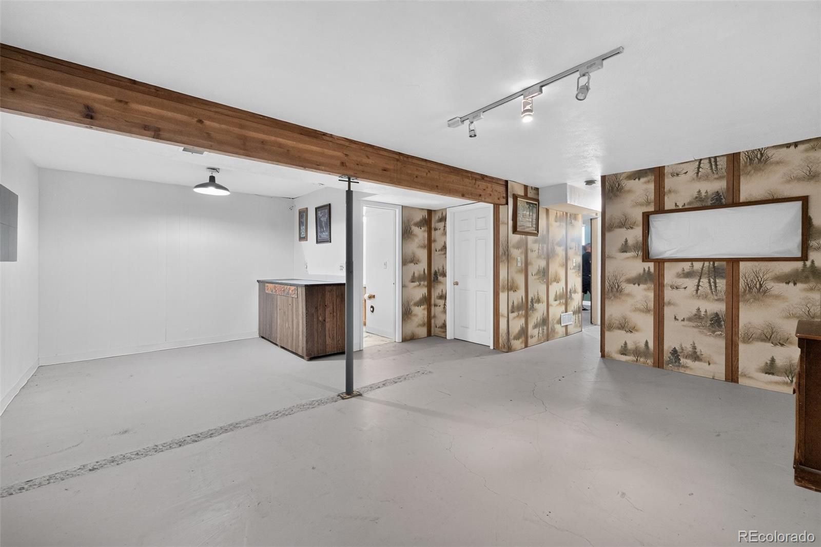 MLS Image #27 for 1580 s knox court,denver, Colorado