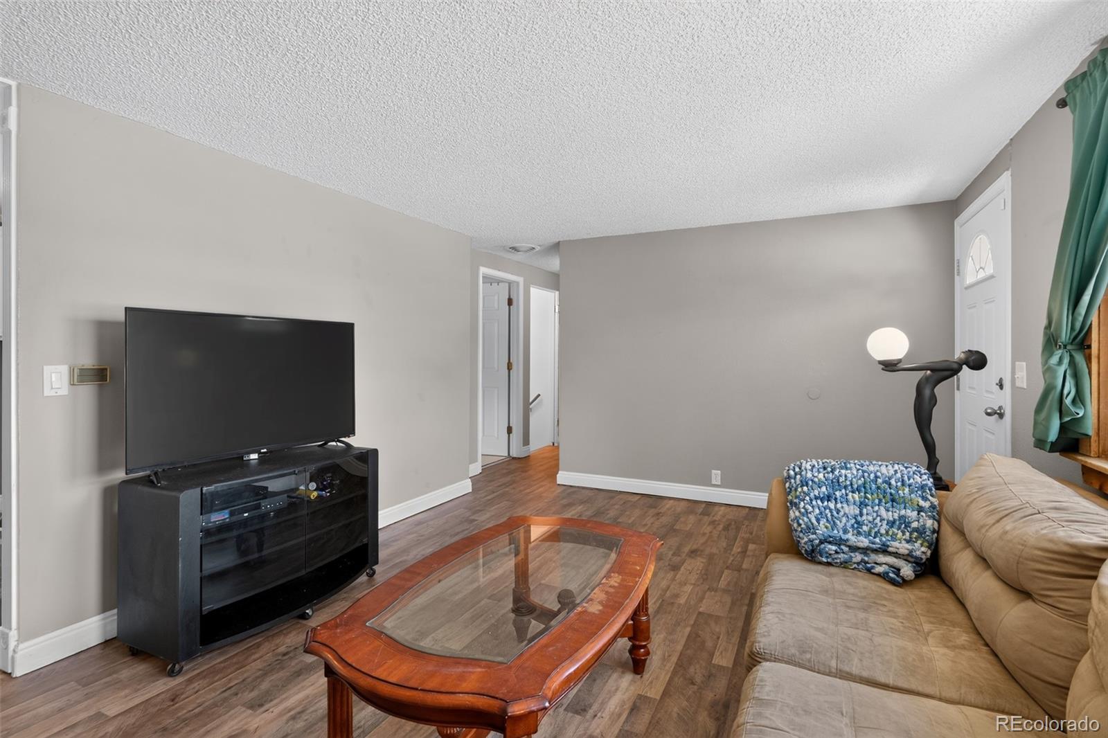 MLS Image #6 for 1580 s knox court,denver, Colorado