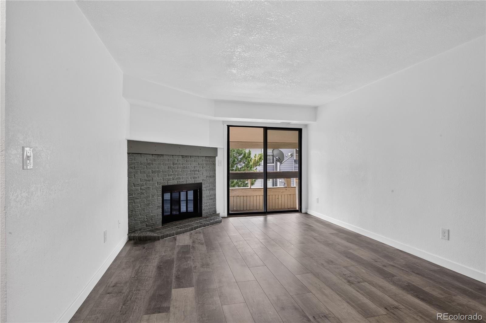 MLS Image #1 for 14226 e 1st drive c03,aurora, Colorado