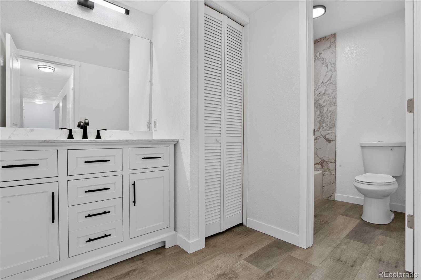 MLS Image #8 for 14226 e 1st drive c03,aurora, Colorado