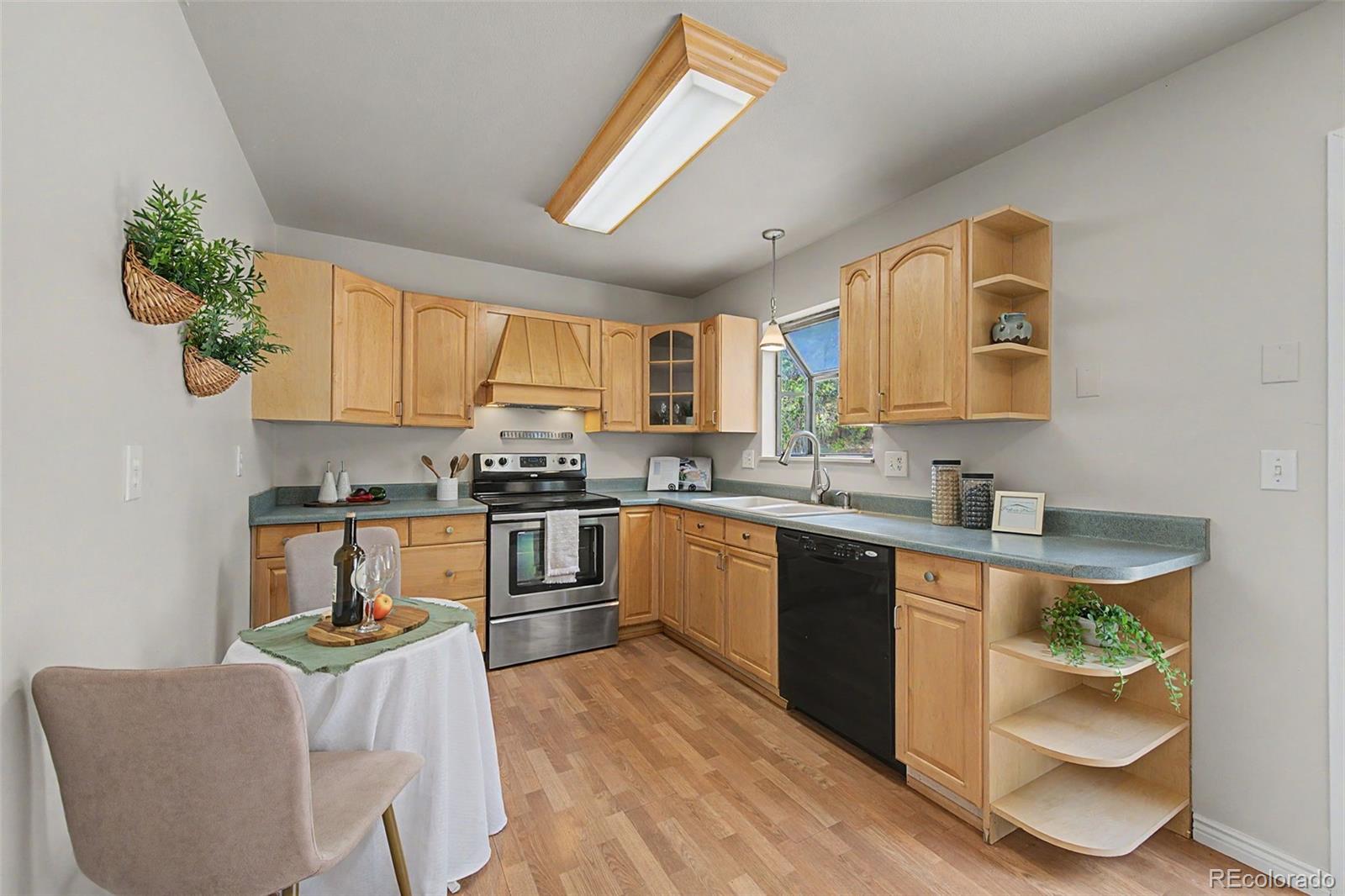 MLS Image #6 for 3760  catalpa drive,colorado springs, Colorado