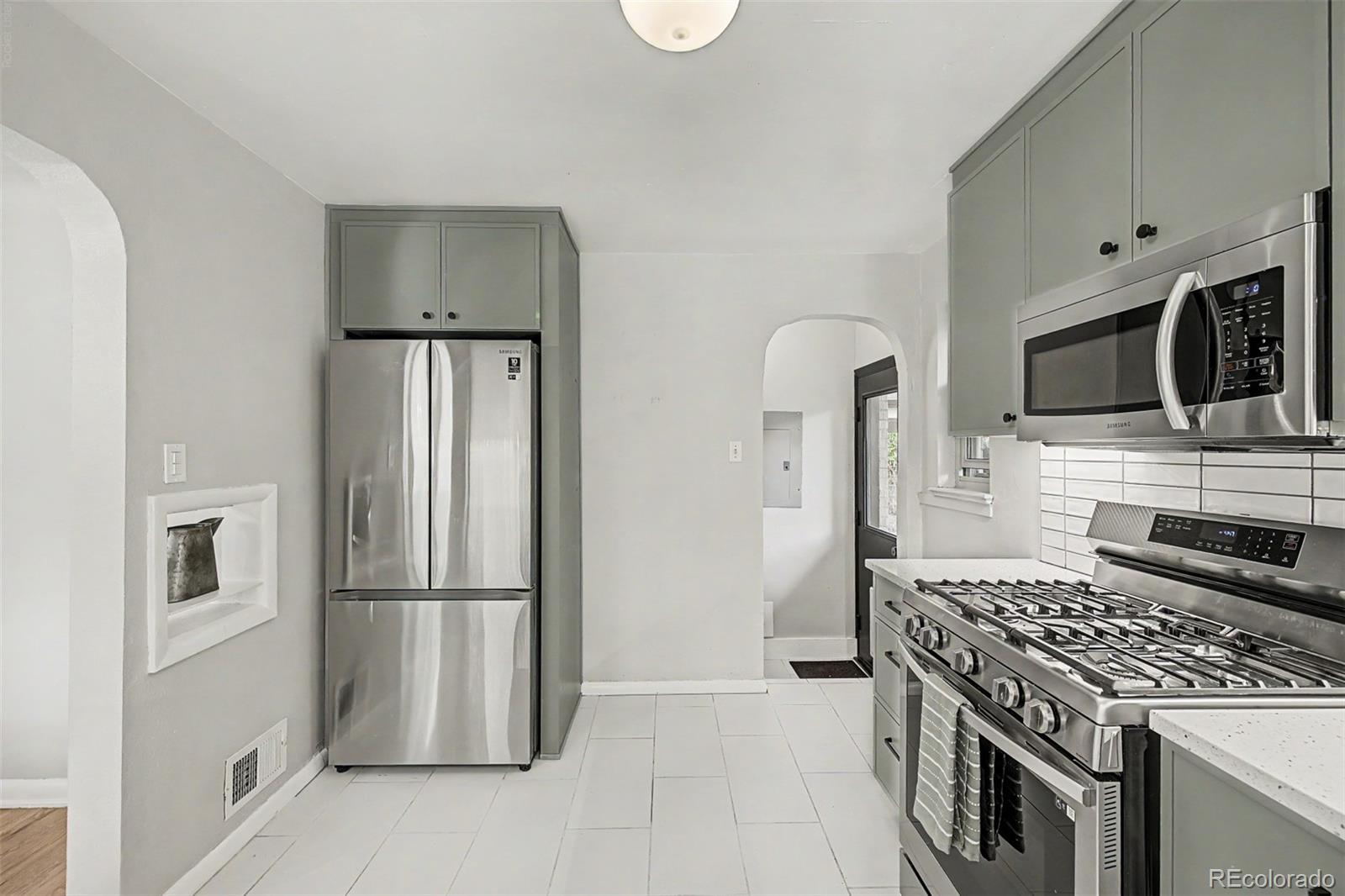 MLS Image #18 for 2960 s corona street,englewood, Colorado