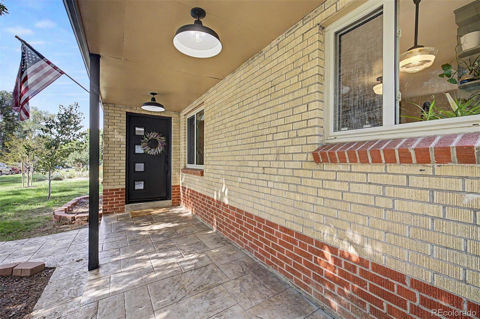 MLS Image #4 for 2960 s corona street,englewood, Colorado