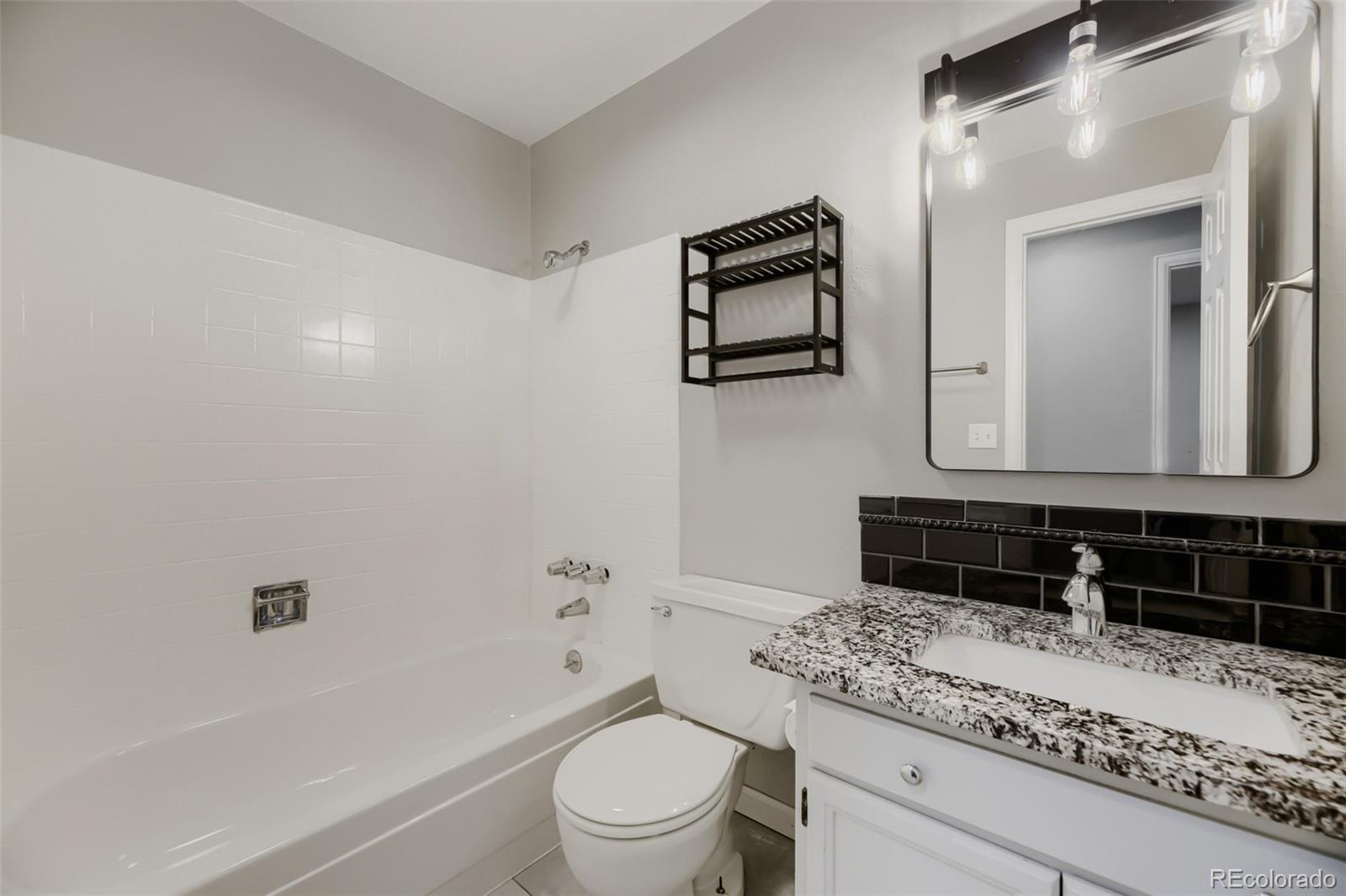MLS Image #15 for 7136 w portland avenue,littleton, Colorado