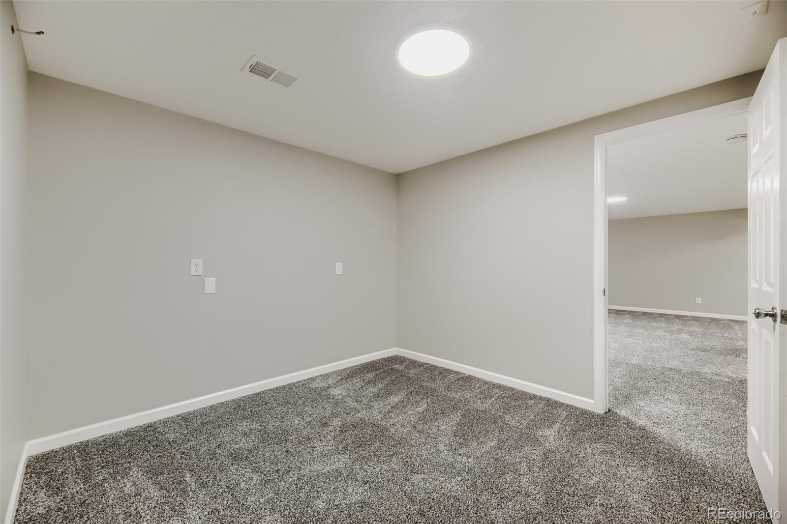 MLS Image #19 for 7136 w portland avenue,littleton, Colorado