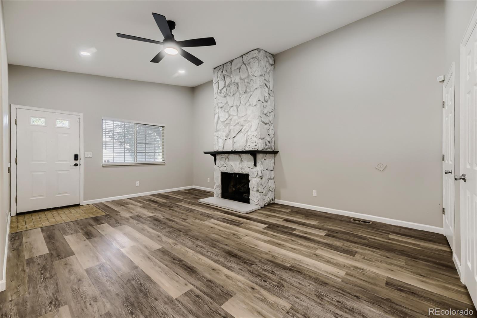 MLS Image #3 for 7136 w portland avenue,littleton, Colorado