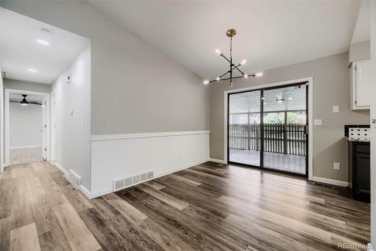 MLS Image #5 for 7136 w portland avenue,littleton, Colorado