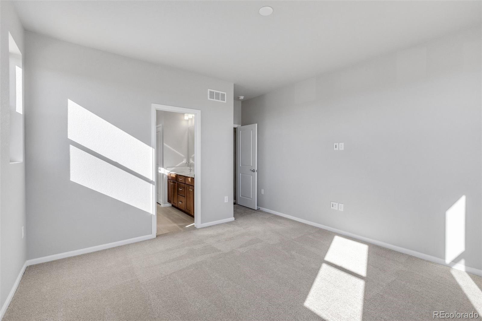MLS Image #13 for 15352  poplar street,thornton, Colorado