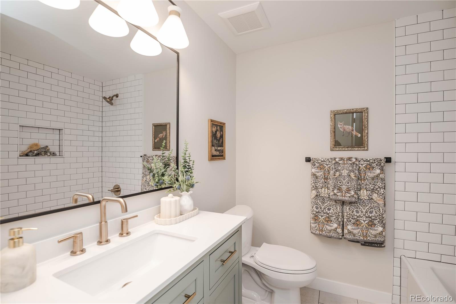 MLS Image #19 for 306 e maplewood avenue,littleton, Colorado