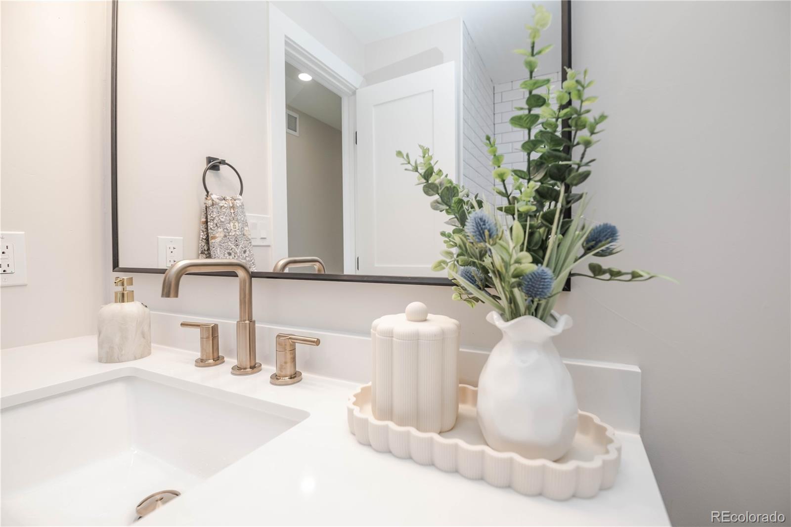 MLS Image #20 for 306 e maplewood avenue,littleton, Colorado