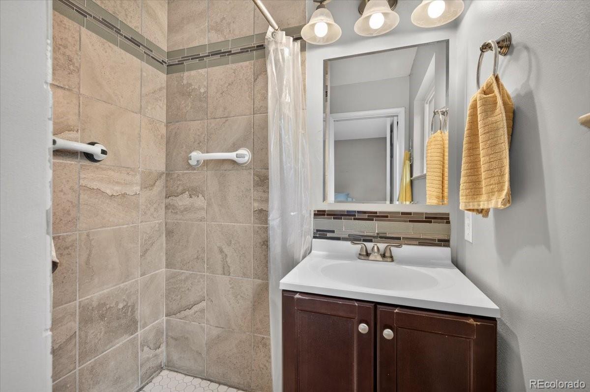MLS Image #14 for 719 s swadley street,denver, Colorado