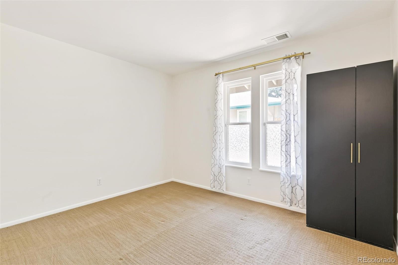 MLS Image #10 for 5902 s willow way,englewood, Colorado