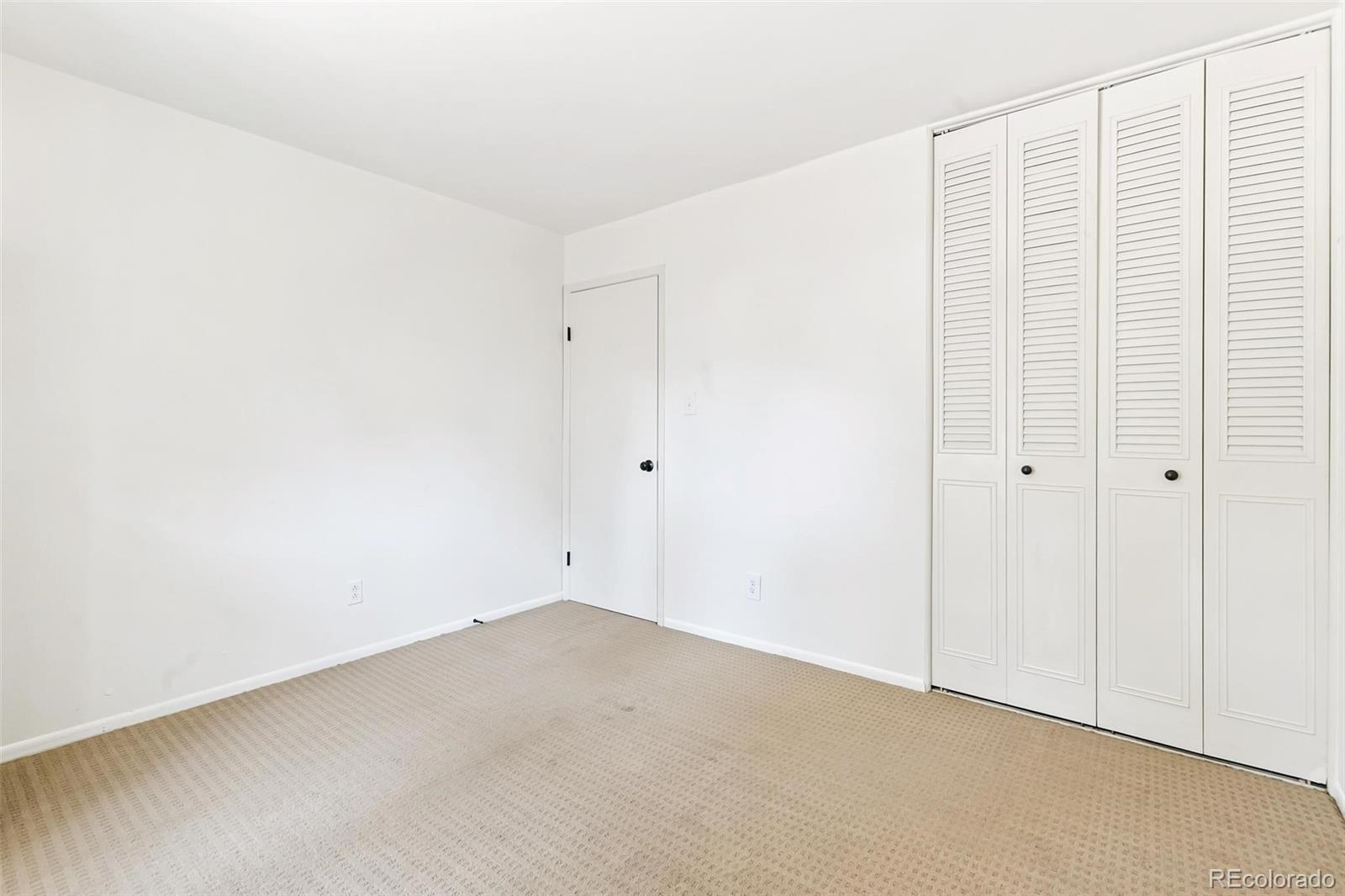 MLS Image #11 for 5902 s willow way,englewood, Colorado