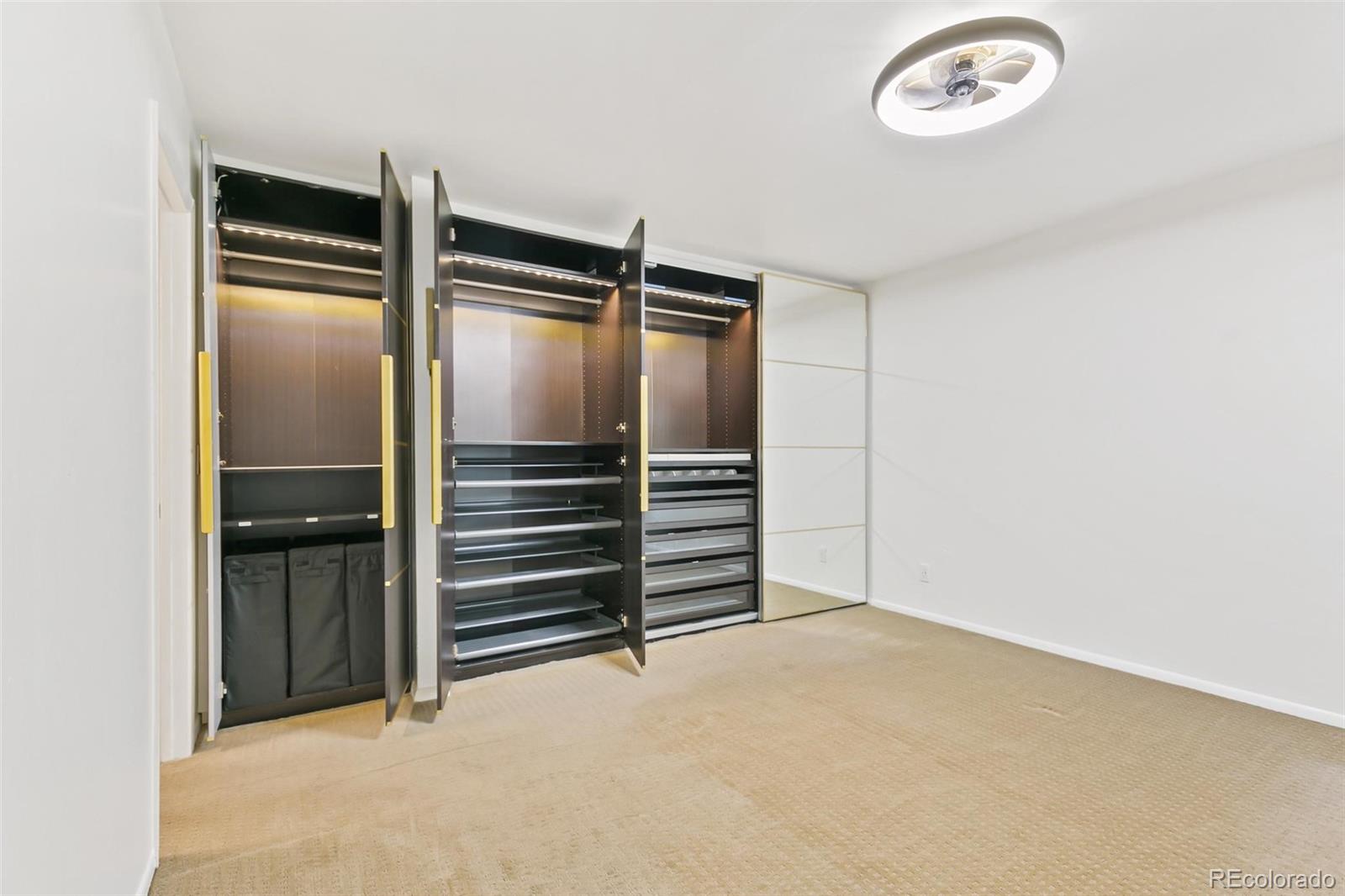 MLS Image #14 for 5902 s willow way,englewood, Colorado