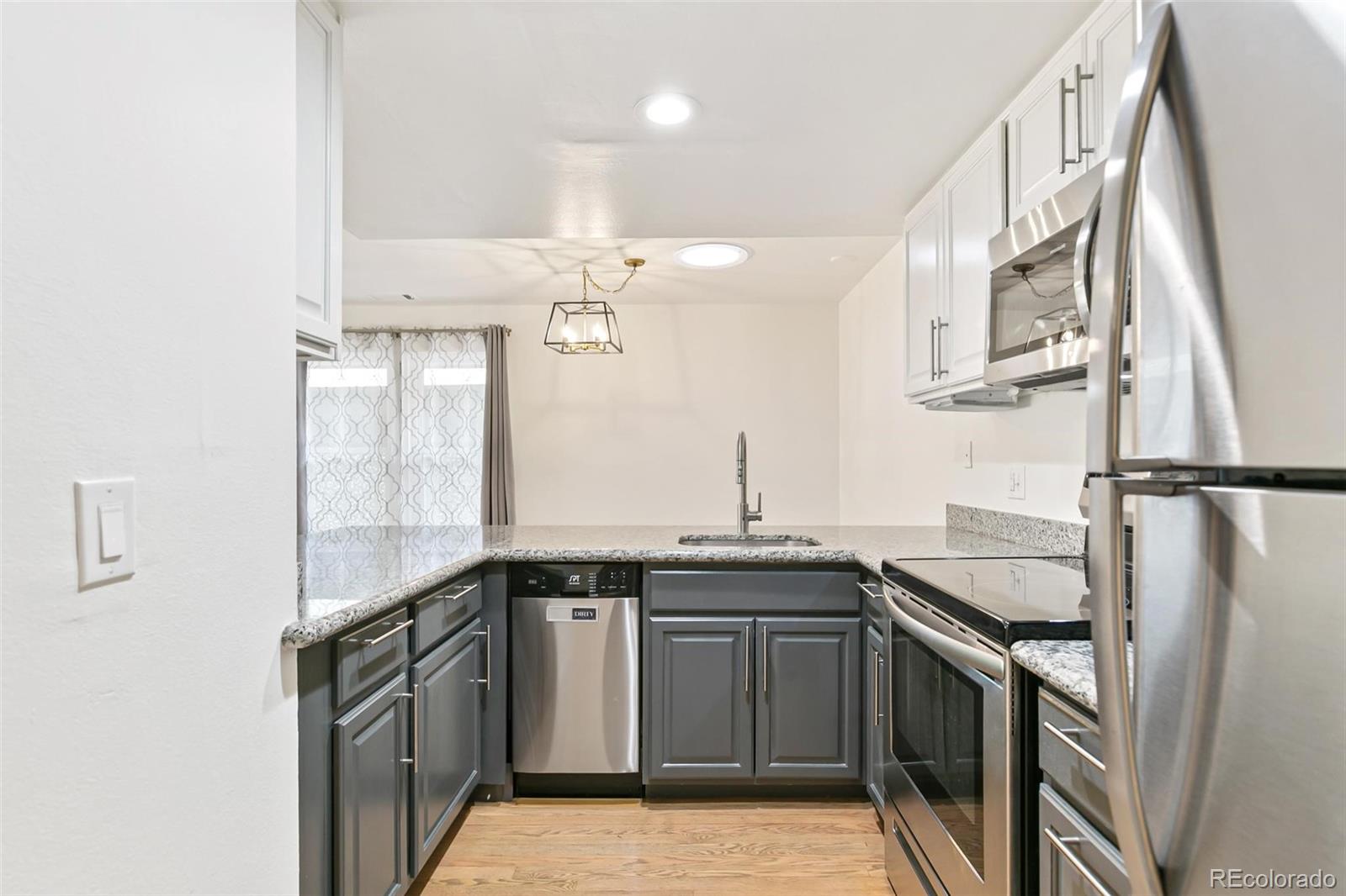 MLS Image #6 for 5902 s willow way,englewood, Colorado