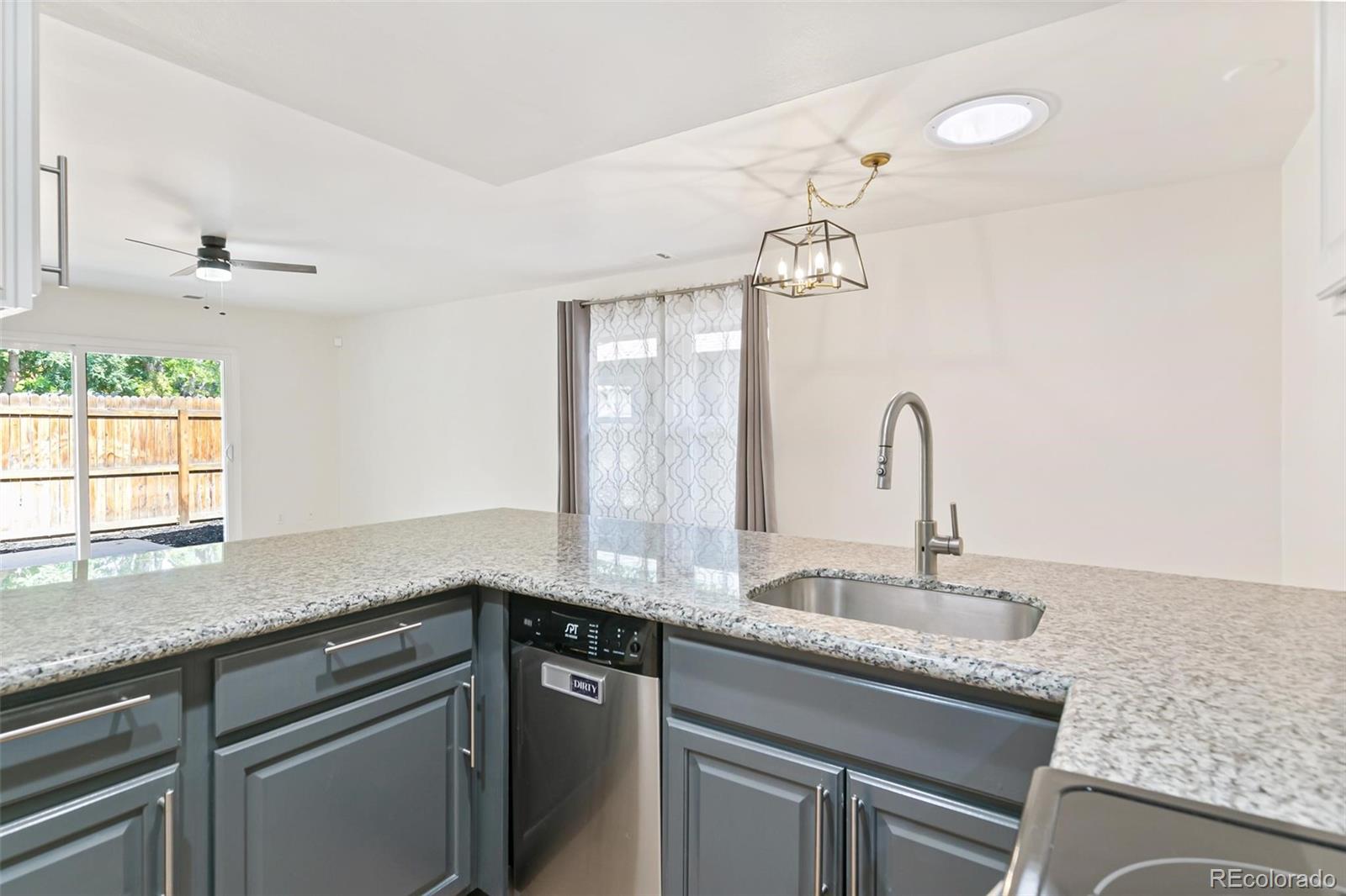 MLS Image #8 for 5902 s willow way,englewood, Colorado