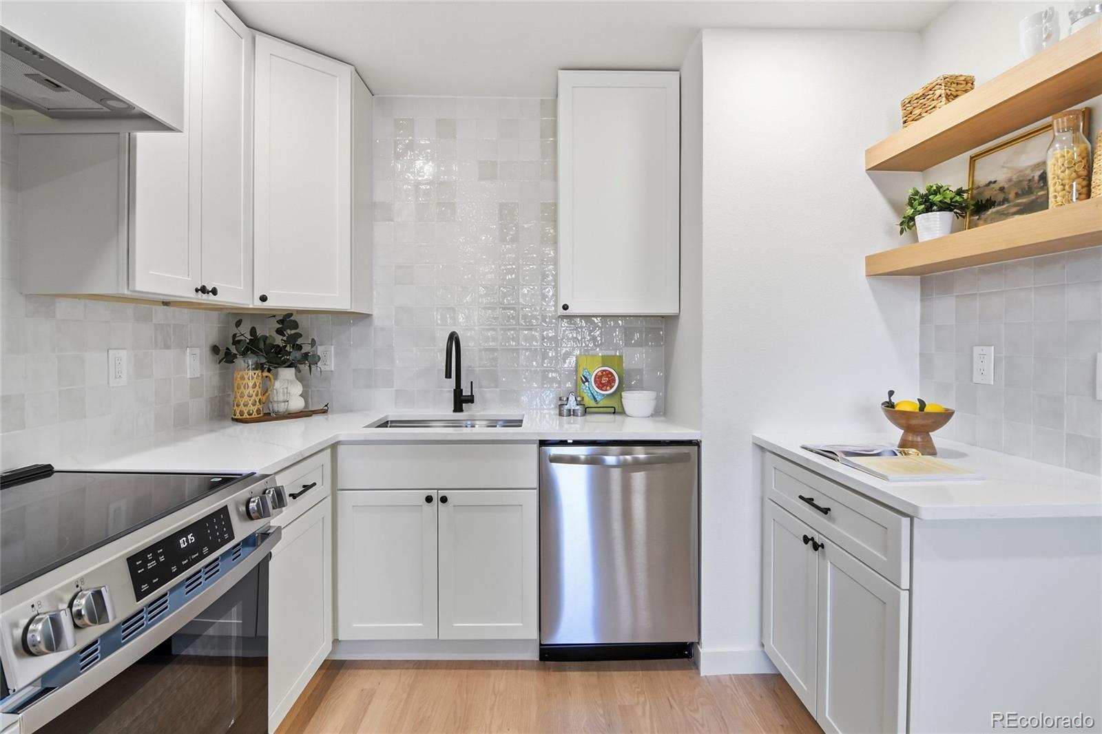 MLS Image #3 for 3662  grape street,denver, Colorado