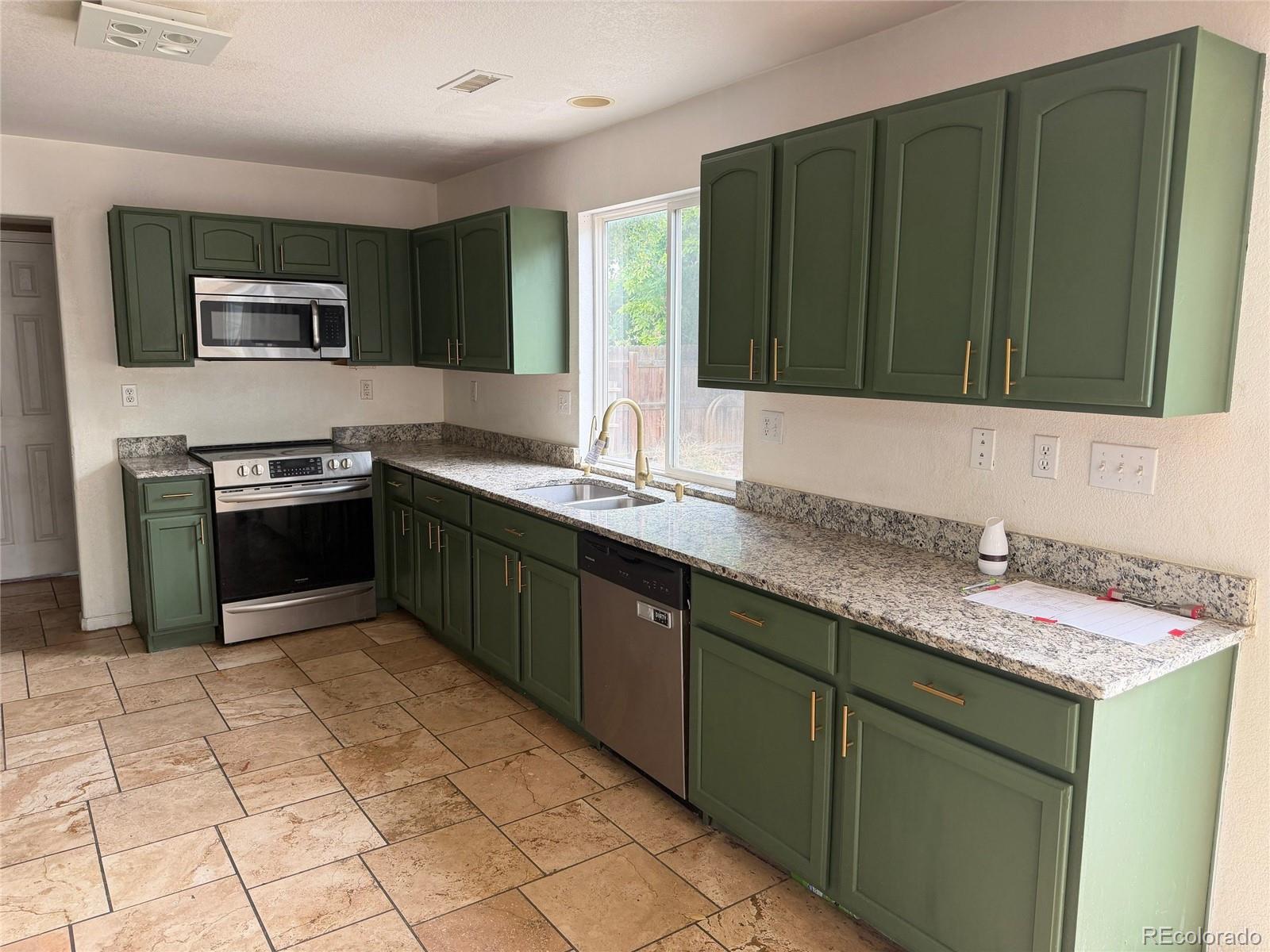 MLS Image #8 for 15333 e 98th place,commerce city, Colorado