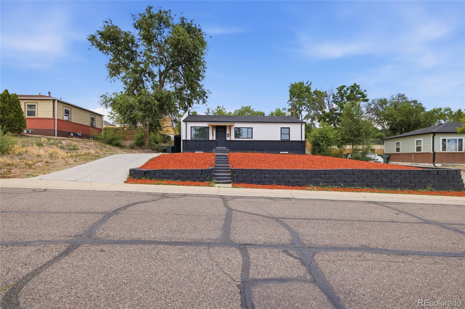 MLS Image #28 for 2731  roosevelt avenue,denver, Colorado
