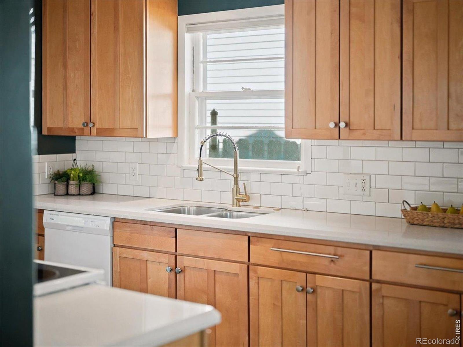 MLS Image #16 for 835 w 5th street,loveland, Colorado