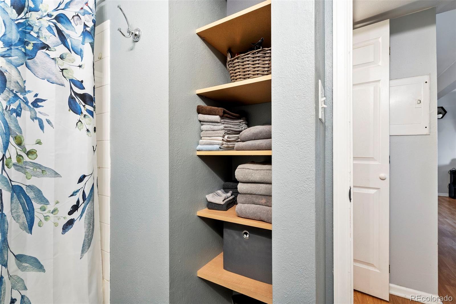 MLS Image #12 for 3663 s sheridan boulevard,denver, Colorado