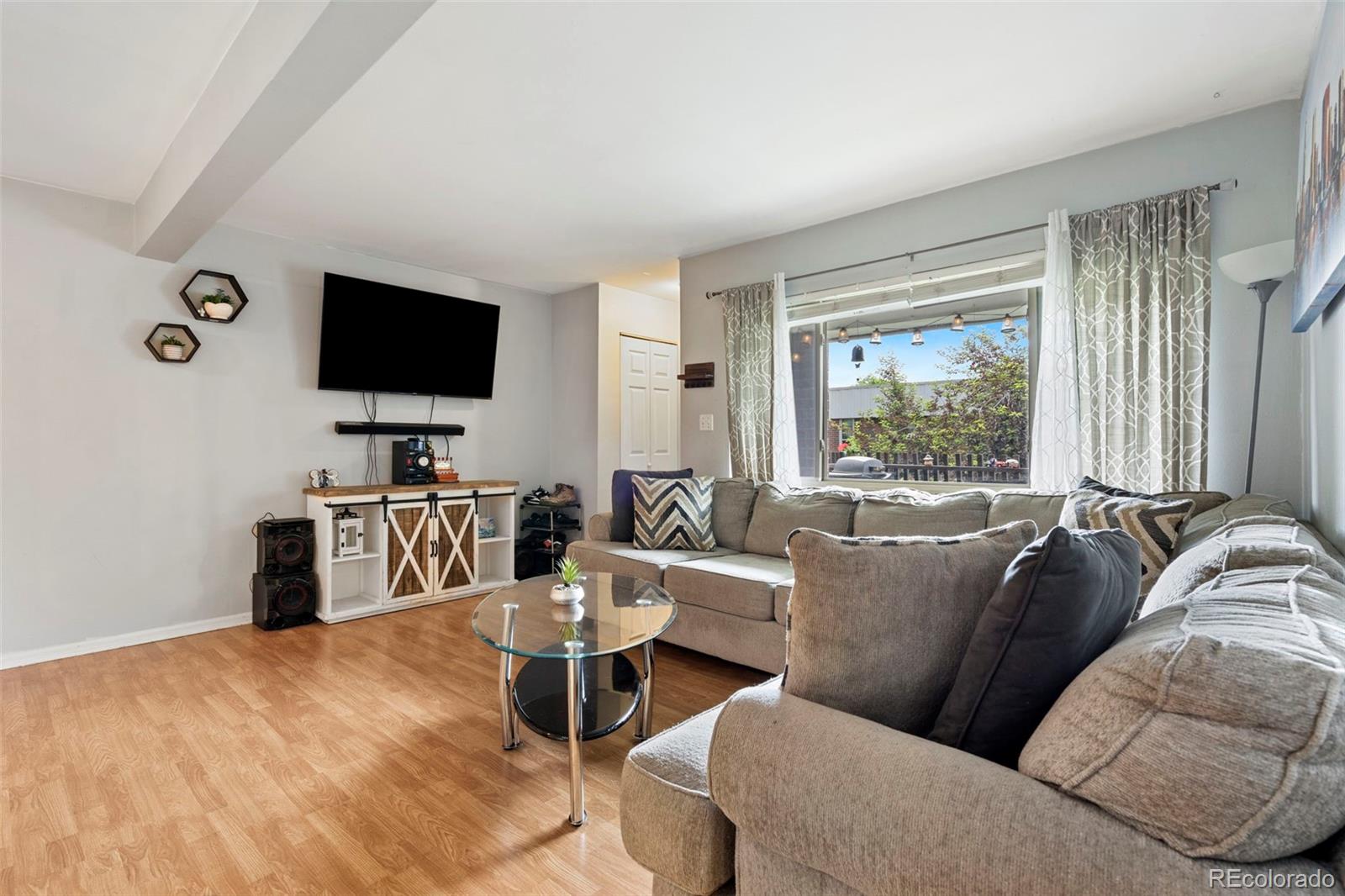 MLS Image #4 for 3663 s sheridan boulevard,denver, Colorado
