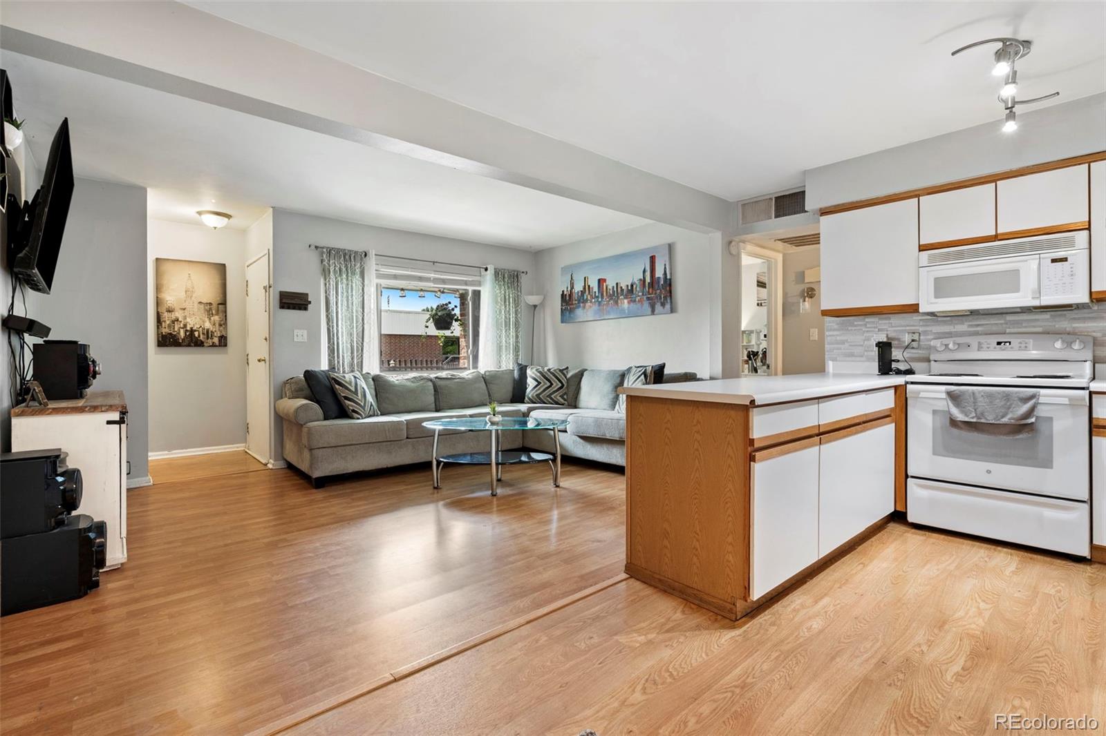 MLS Image #6 for 3663 s sheridan boulevard,denver, Colorado