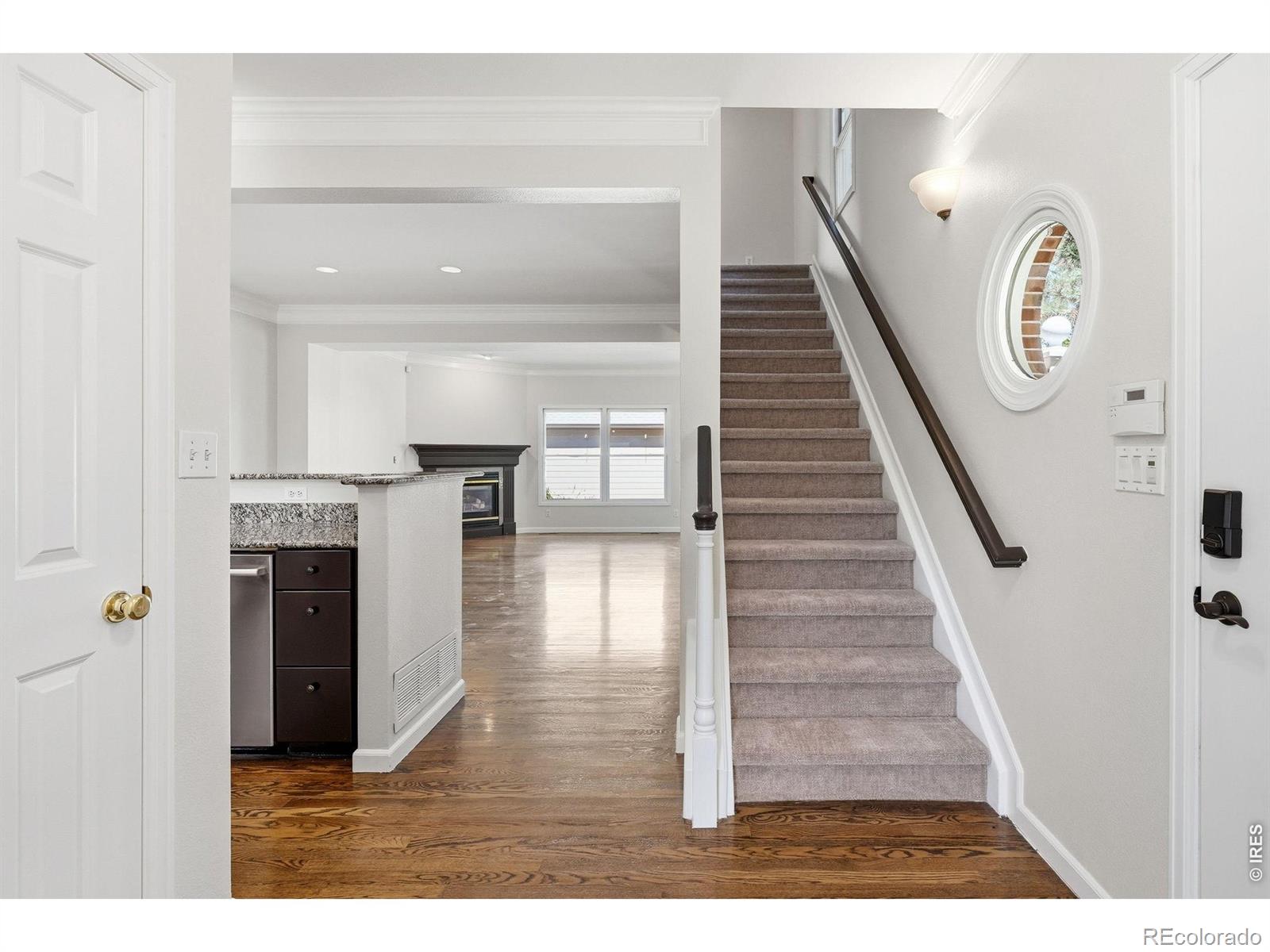 MLS Image #10 for 944  ivanhoe street,denver, Colorado