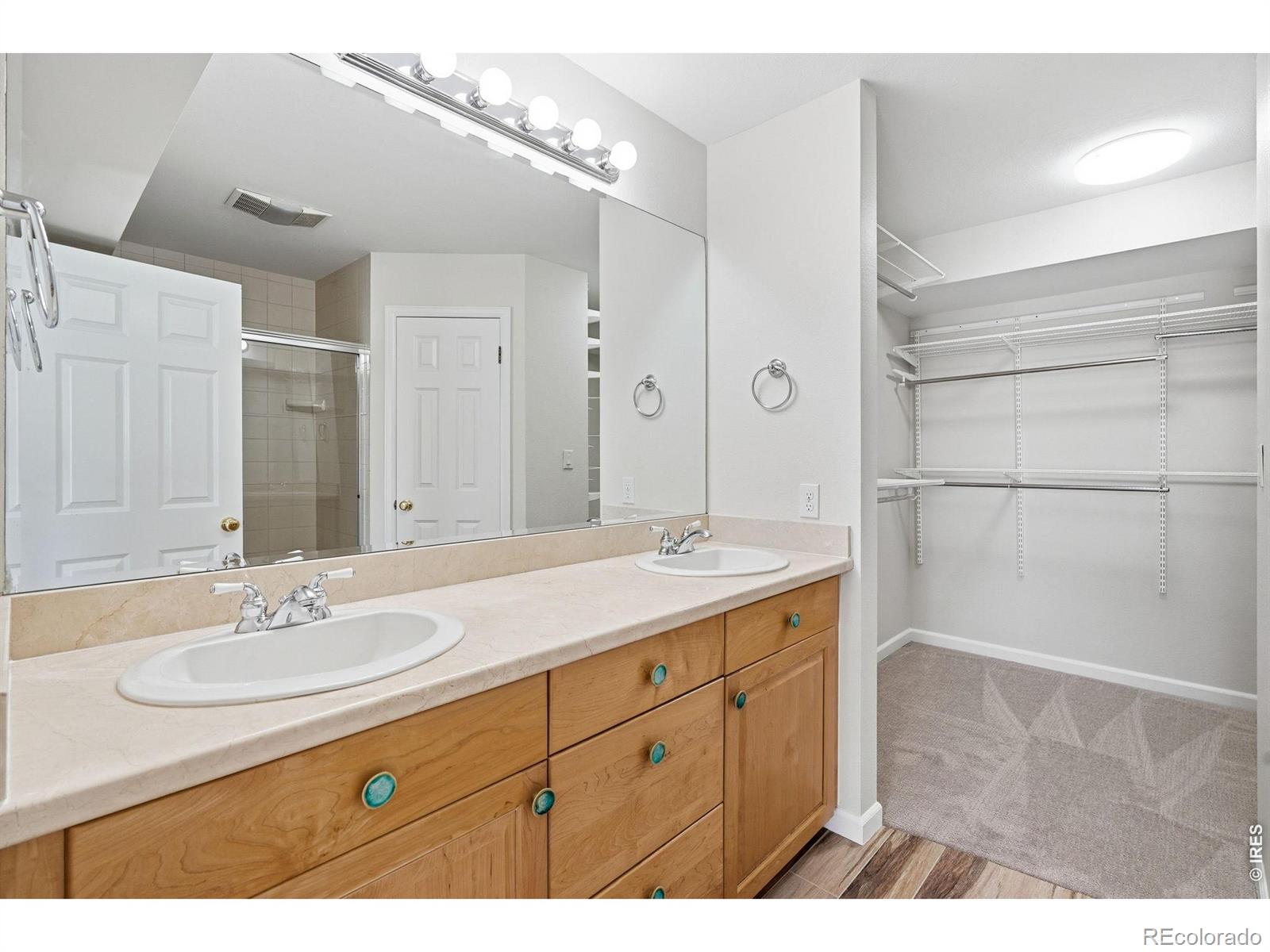 MLS Image #23 for 944  ivanhoe street,denver, Colorado