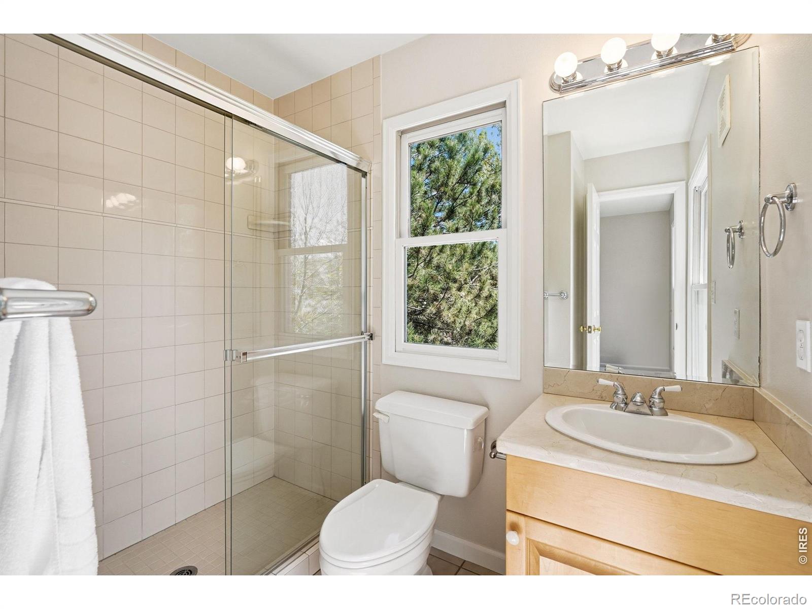 MLS Image #29 for 944  ivanhoe street,denver, Colorado