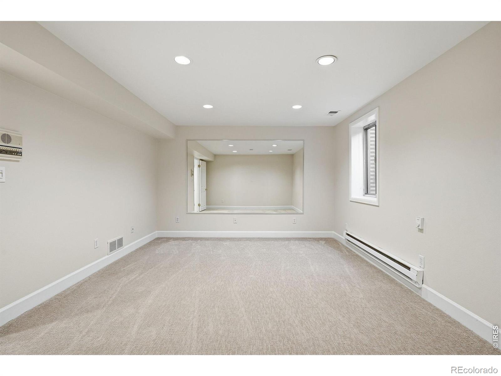 MLS Image #36 for 944  ivanhoe street,denver, Colorado