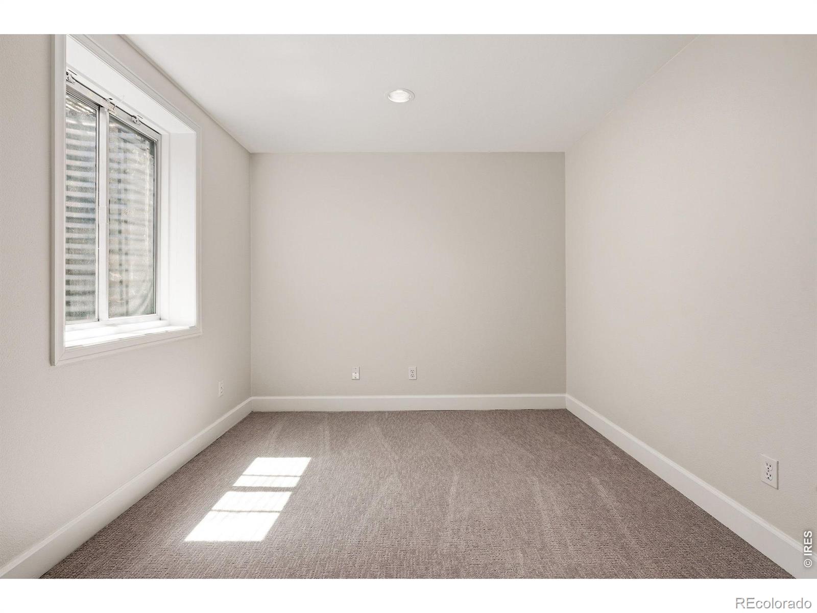 MLS Image #39 for 944  ivanhoe street,denver, Colorado