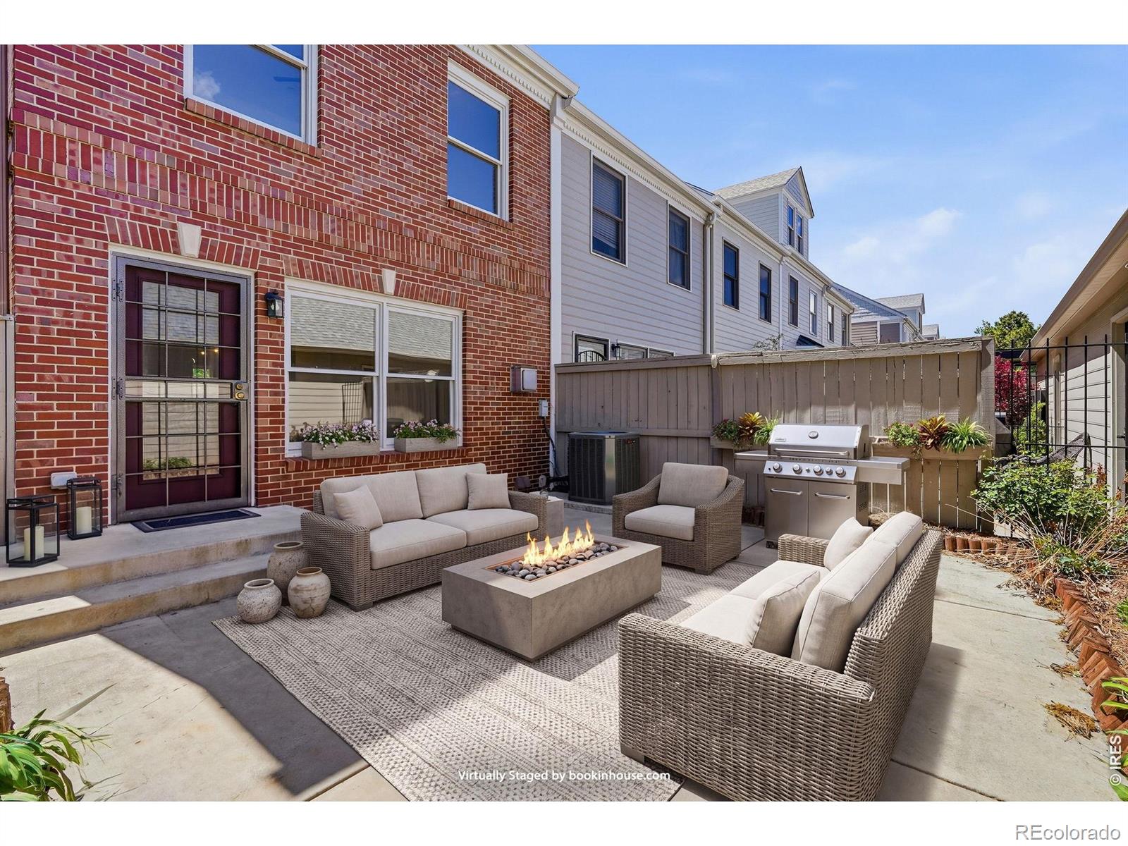 MLS Image #4 for 944  ivanhoe street,denver, Colorado