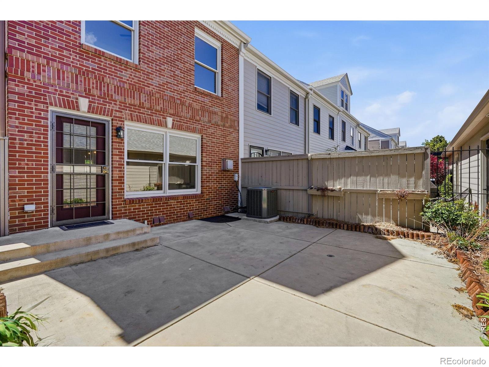 MLS Image #43 for 944  ivanhoe street,denver, Colorado