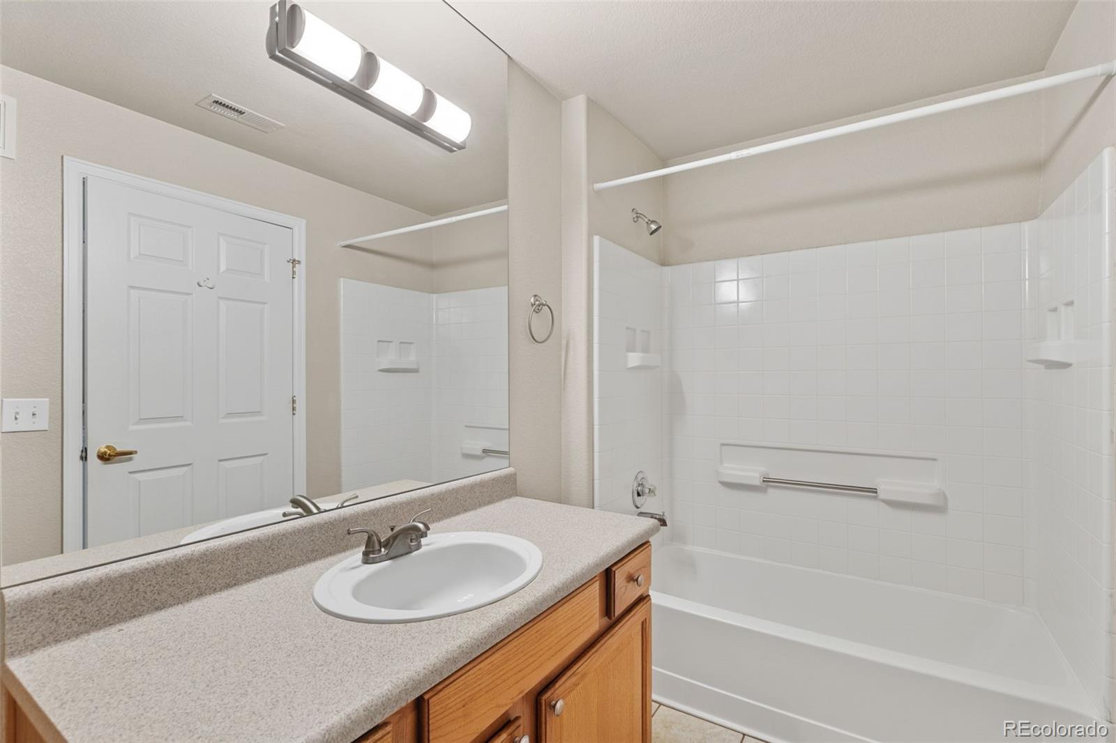MLS Image #19 for 10070 e carolina drive,aurora, Colorado