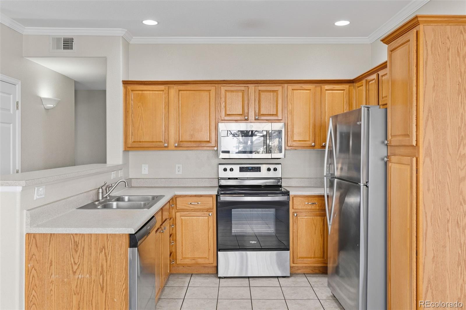 MLS Image #4 for 10070 e carolina drive,aurora, Colorado