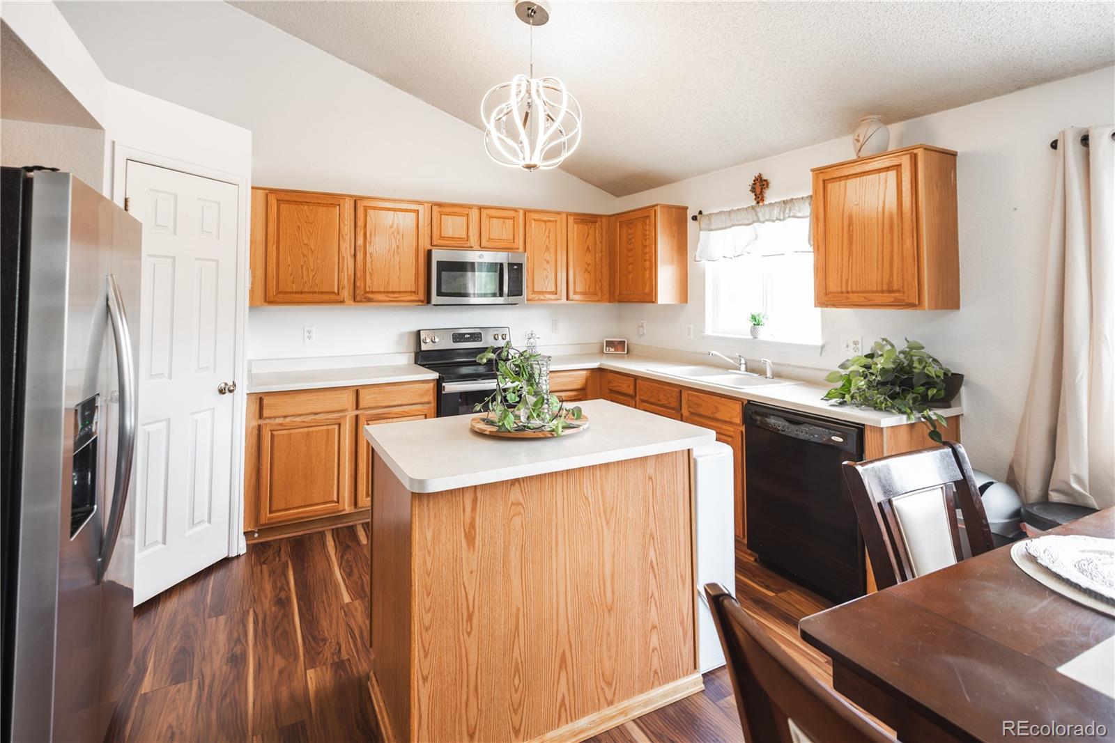 MLS Image #10 for 15002 e 50th drive,denver, Colorado