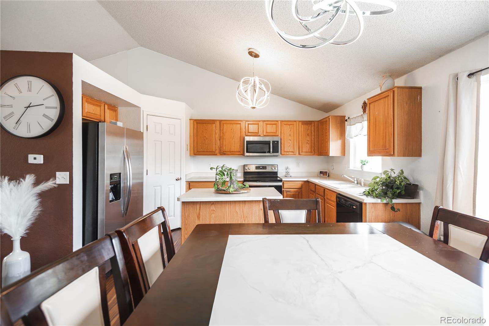 MLS Image #11 for 15002 e 50th drive,denver, Colorado