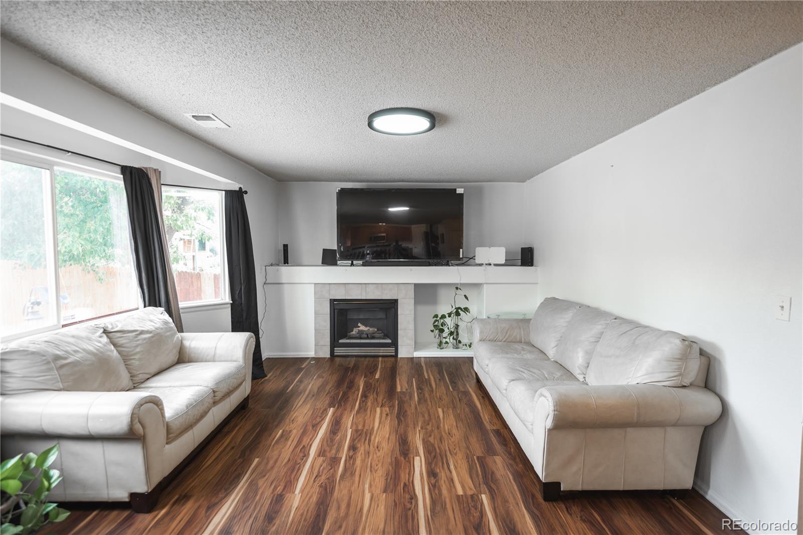 MLS Image #12 for 15002 e 50th drive,denver, Colorado