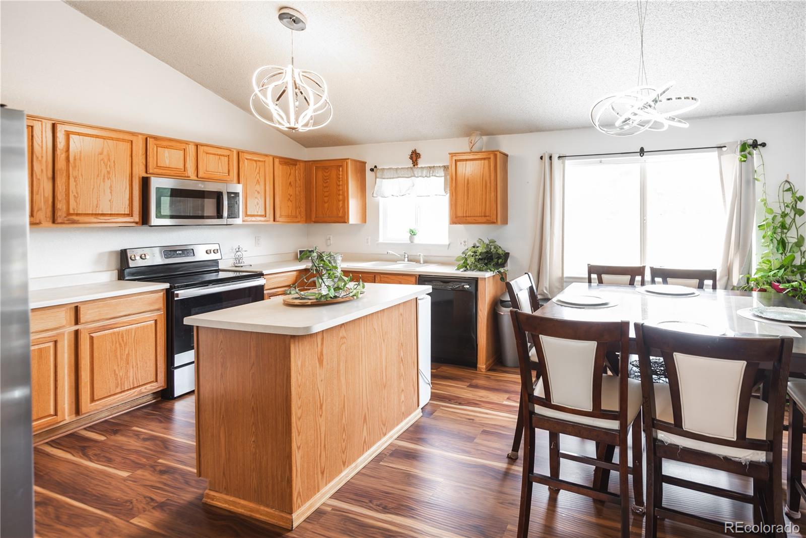 MLS Image #8 for 15002 e 50th drive,denver, Colorado