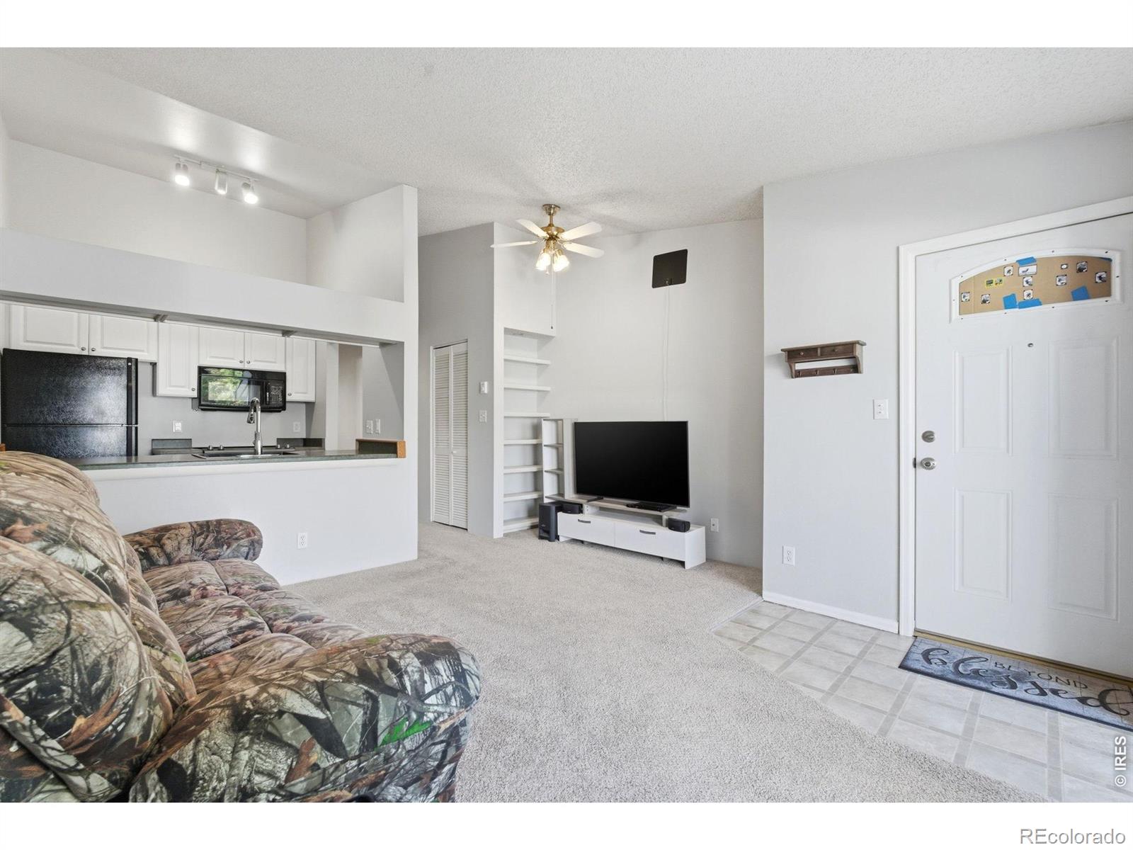 MLS Image #1 for 532  oakwood drive,castle rock, Colorado