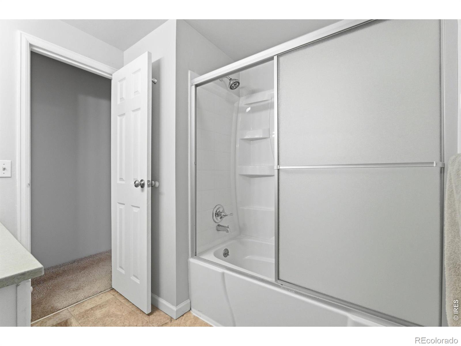 MLS Image #13 for 532  oakwood drive,castle rock, Colorado