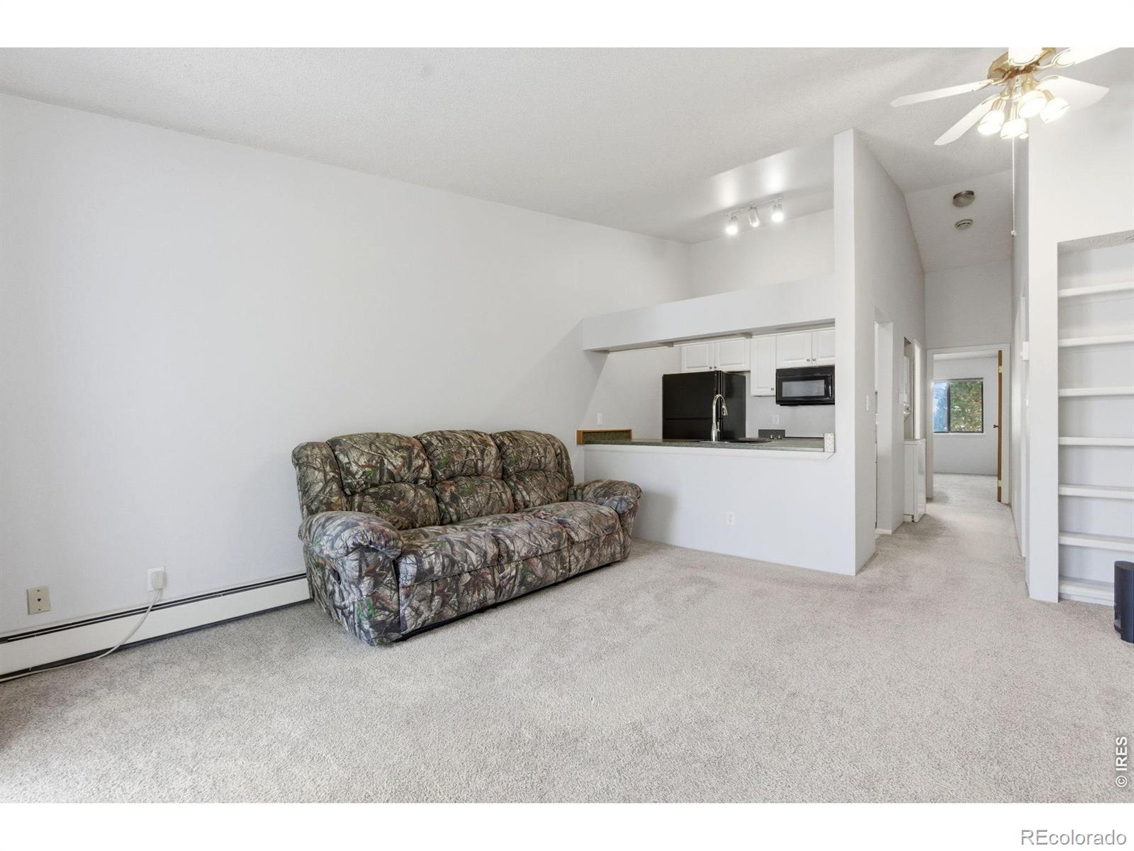 MLS Image #3 for 532  oakwood drive,castle rock, Colorado