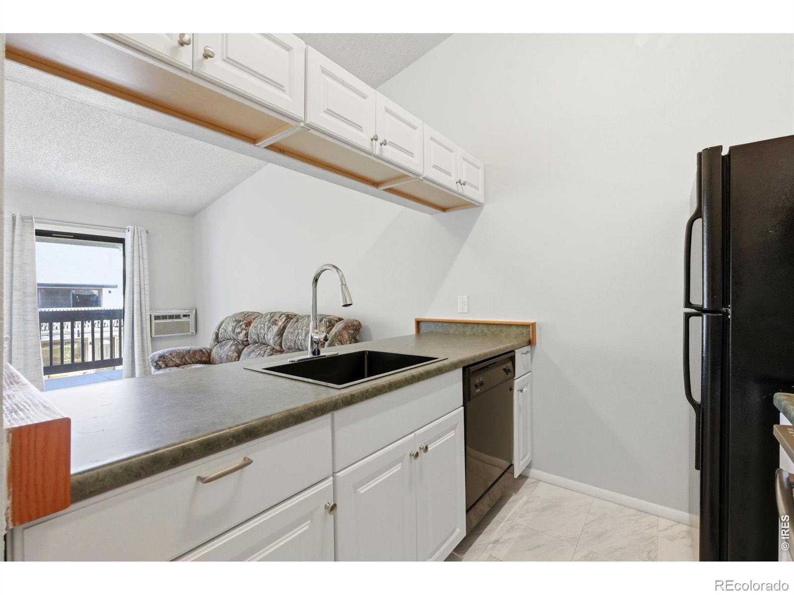 MLS Image #7 for 532  oakwood drive,castle rock, Colorado