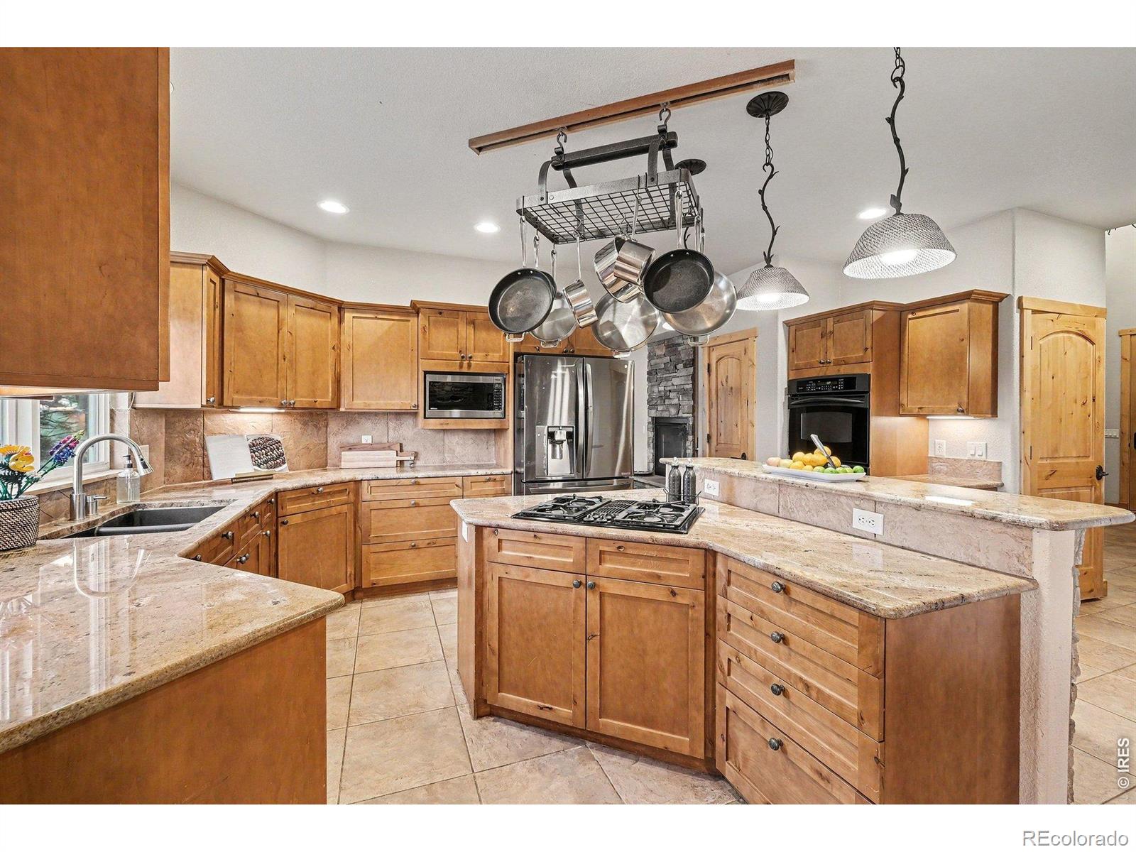 MLS Image #10 for 1441  shelby drive,berthoud, Colorado