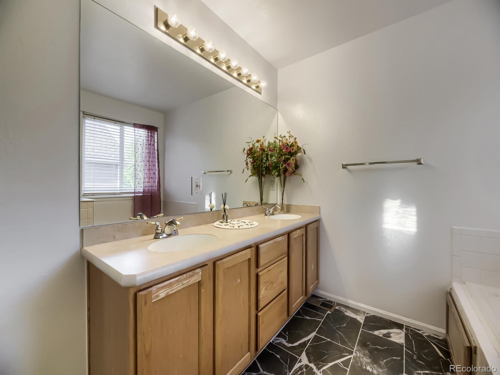 MLS Image #16 for 5753 s rome street,aurora, Colorado