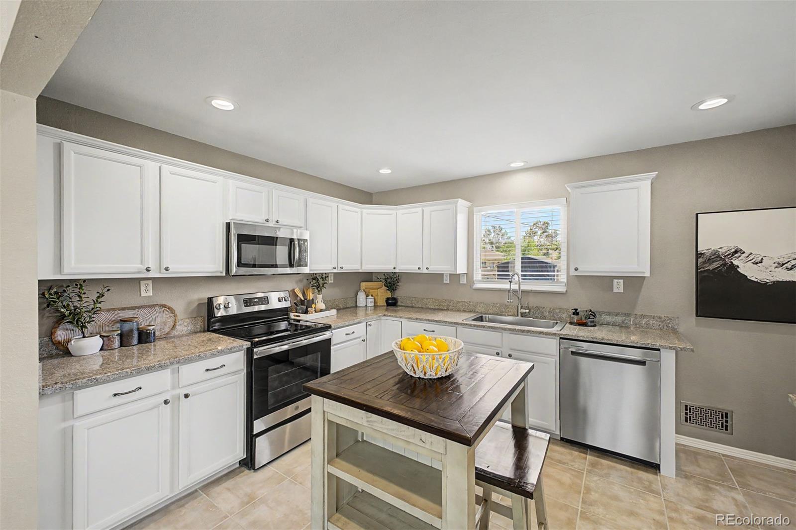 MLS Image #10 for 4070  moore street,wheat ridge, Colorado