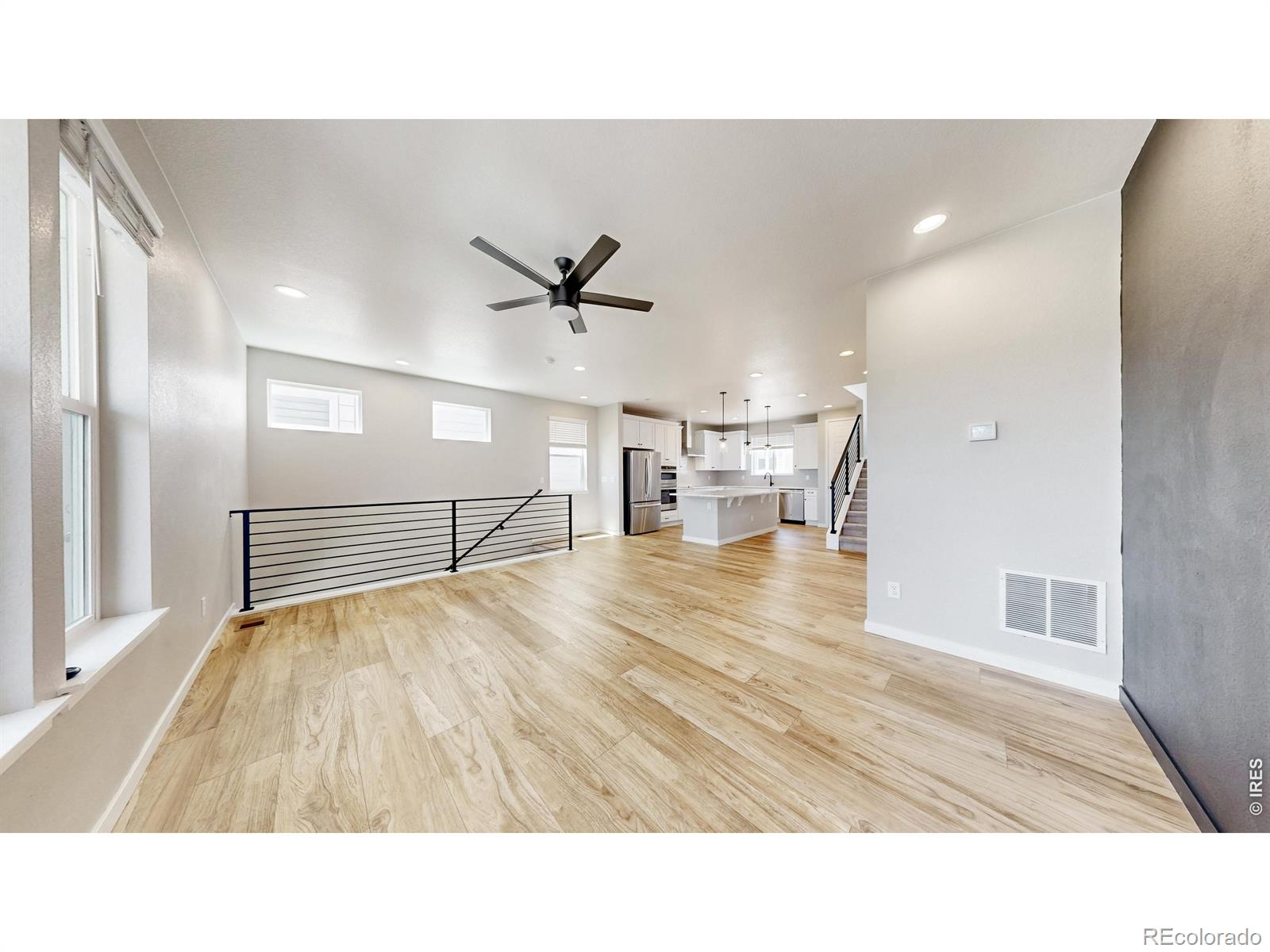MLS Image #5 for 12231  farmview street,thornton, Colorado